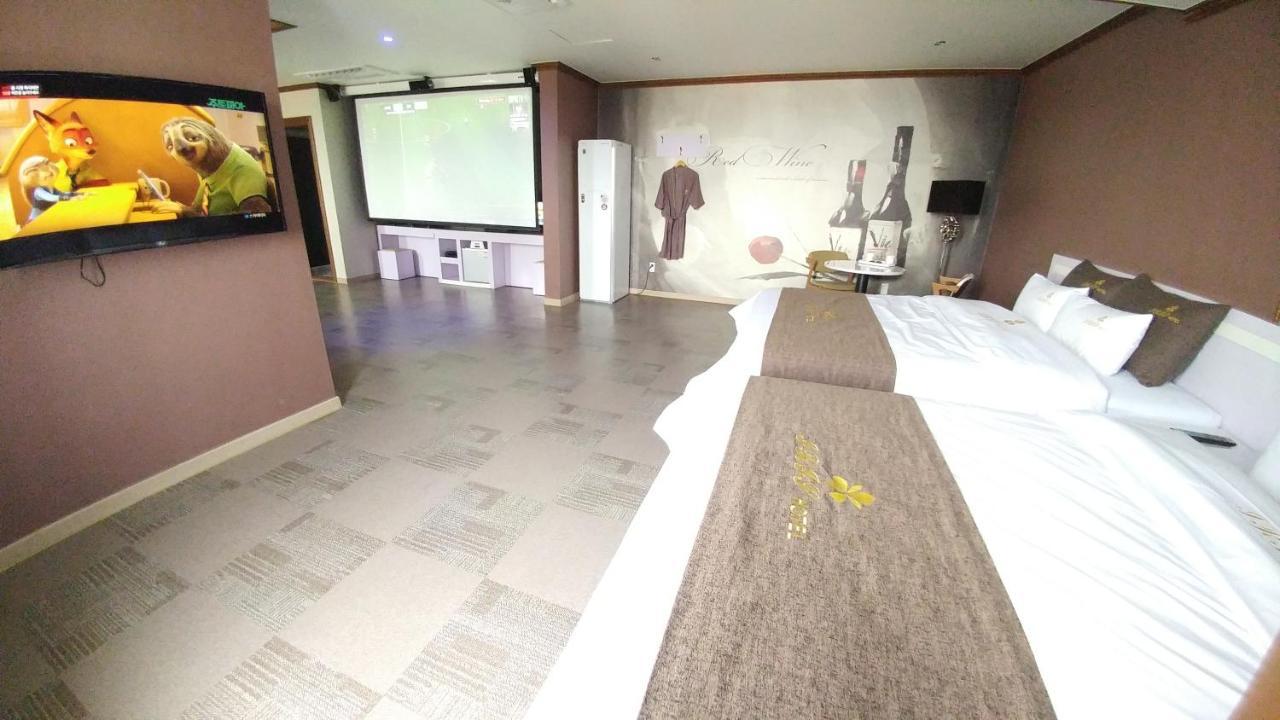 Iris Hotel Seosan Exterior foto