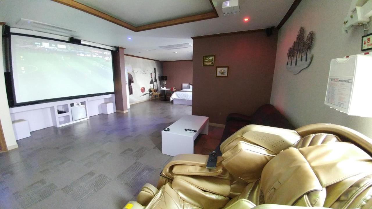 Iris Hotel Seosan Exterior foto